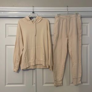 Fabletics jogger set